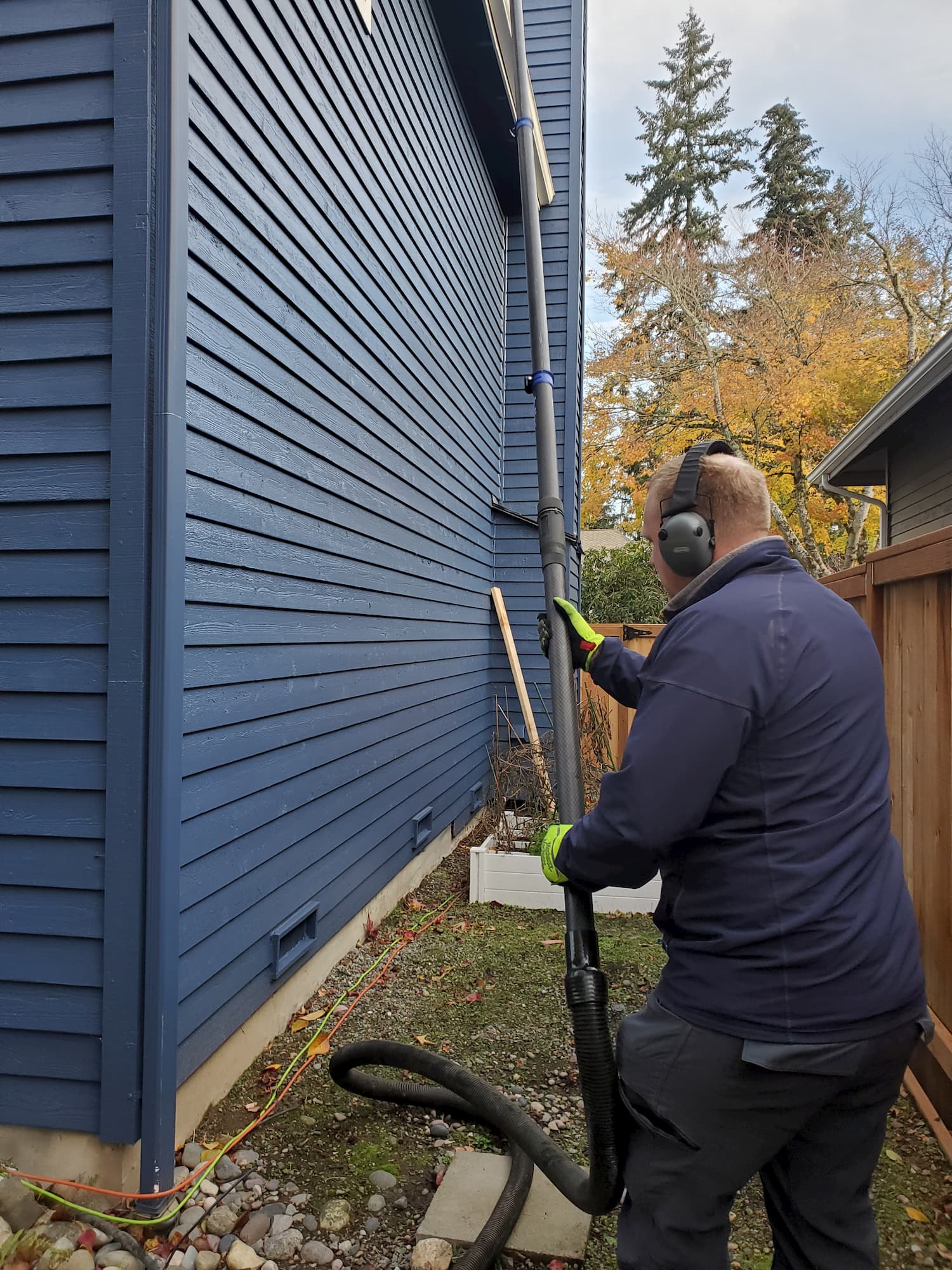 Gutter cleaning issaquah wa