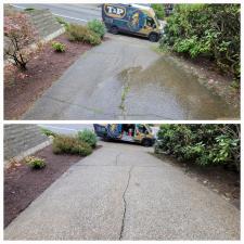 Grade-A-Driveway-Pressure-Washing-in-Sammamish-WA 2