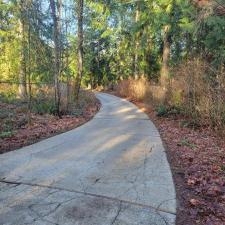 Pressure-Washing-A-Concrete-Driveway-in-Carnation-WA 2